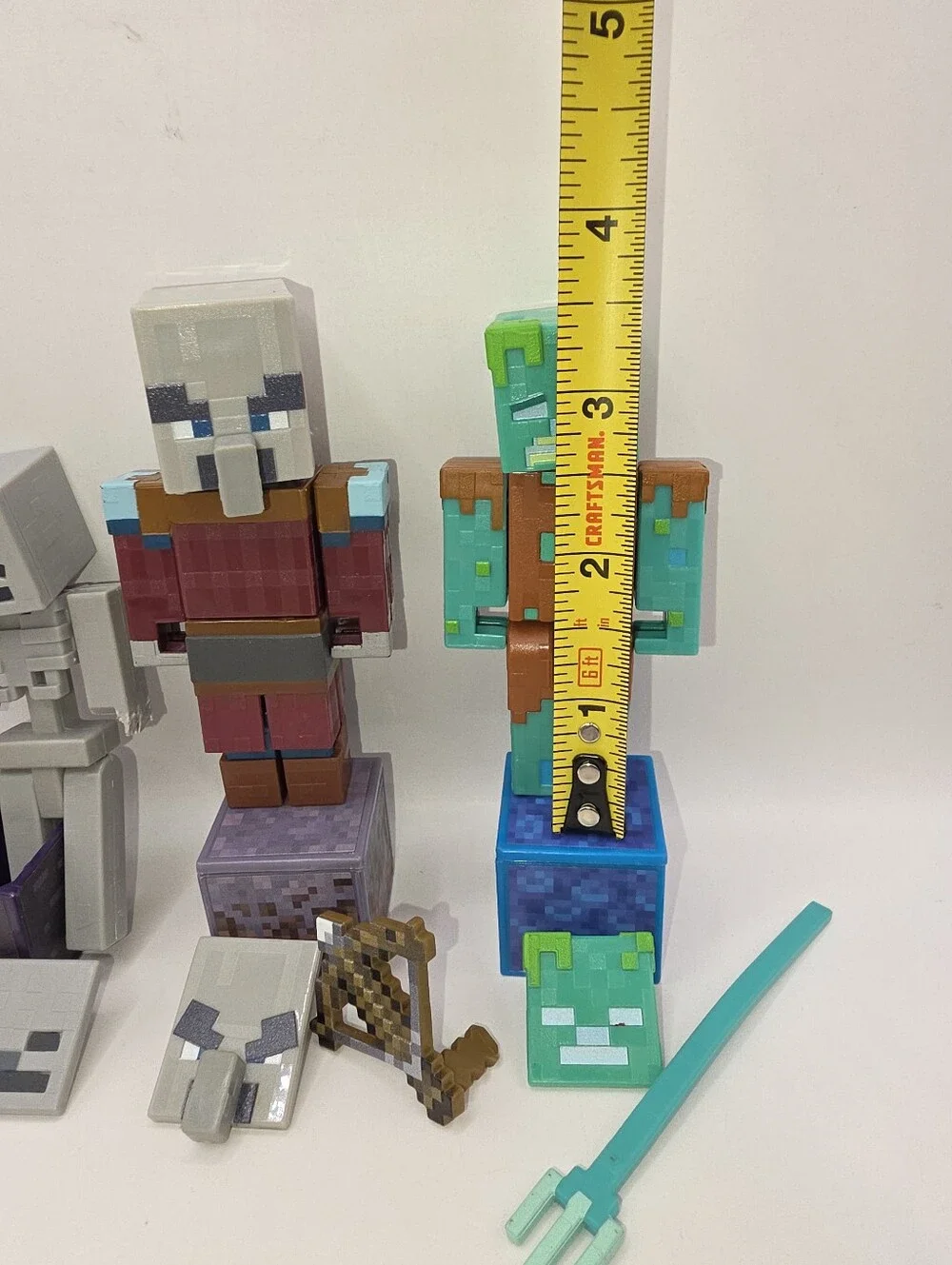 Minecraft Comic Maker Drowned Pillager Skeleton Figures w Accessories Lot